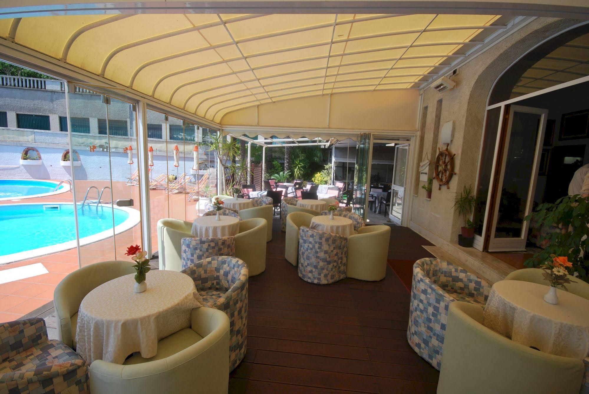 Hotel Paco Pietra Ligure Dış mekan fotoğraf